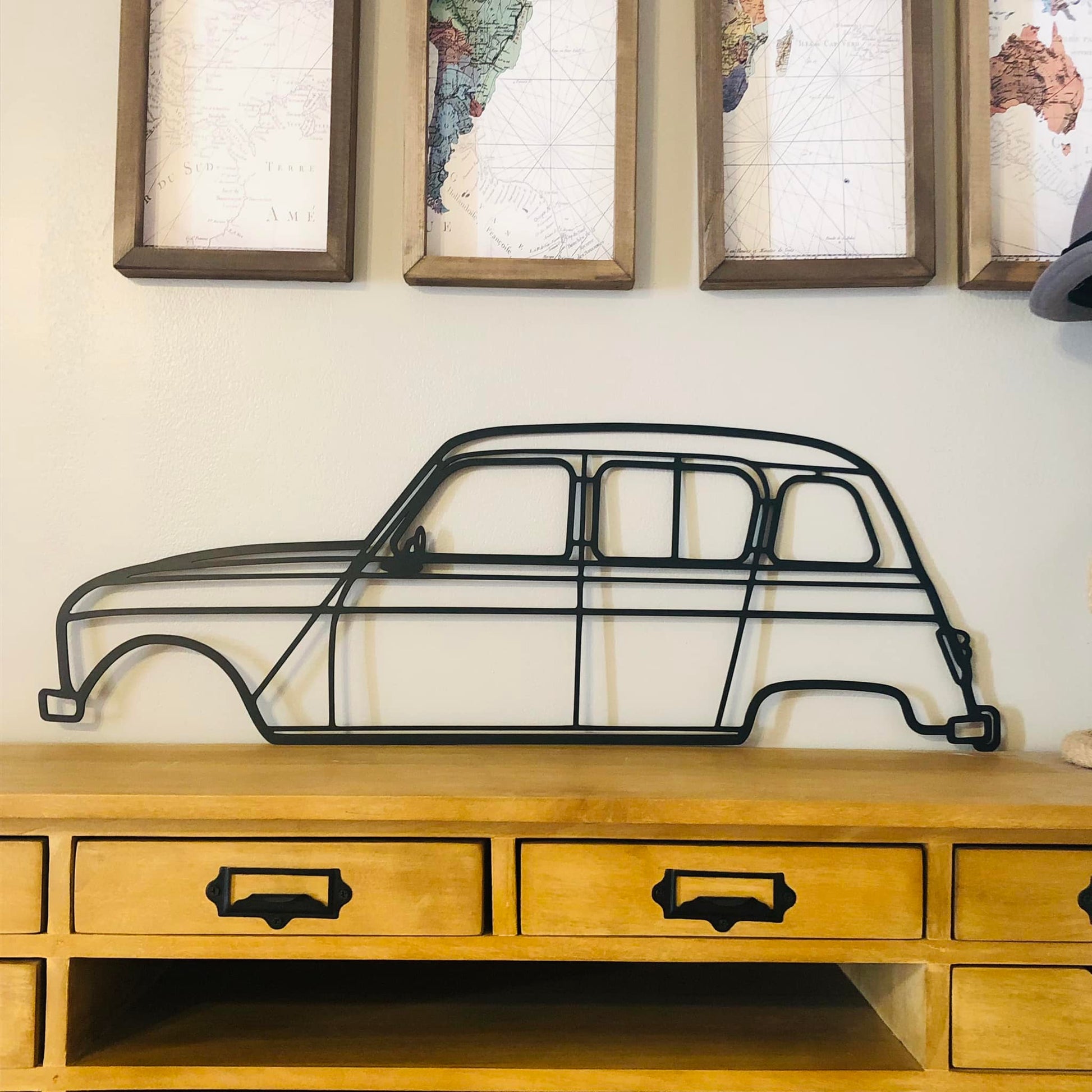 Silhouette voiture murale en acier – déco métal profil auto – fabrication française – design épuré