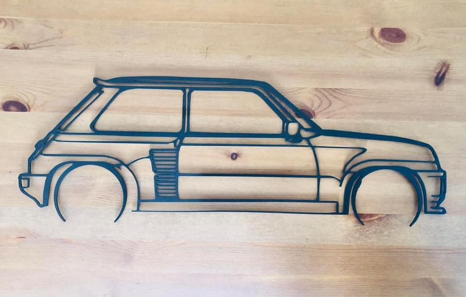 Silhouette voiture murale en acier – déco métal profil auto – fabrication française – design épuré