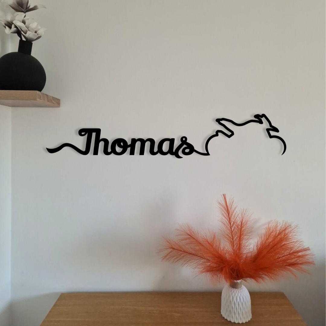 Décoration personnalisée ligne moto avec prénom – métal 60 cm – Fabriquée en France – Idée cadeau motard