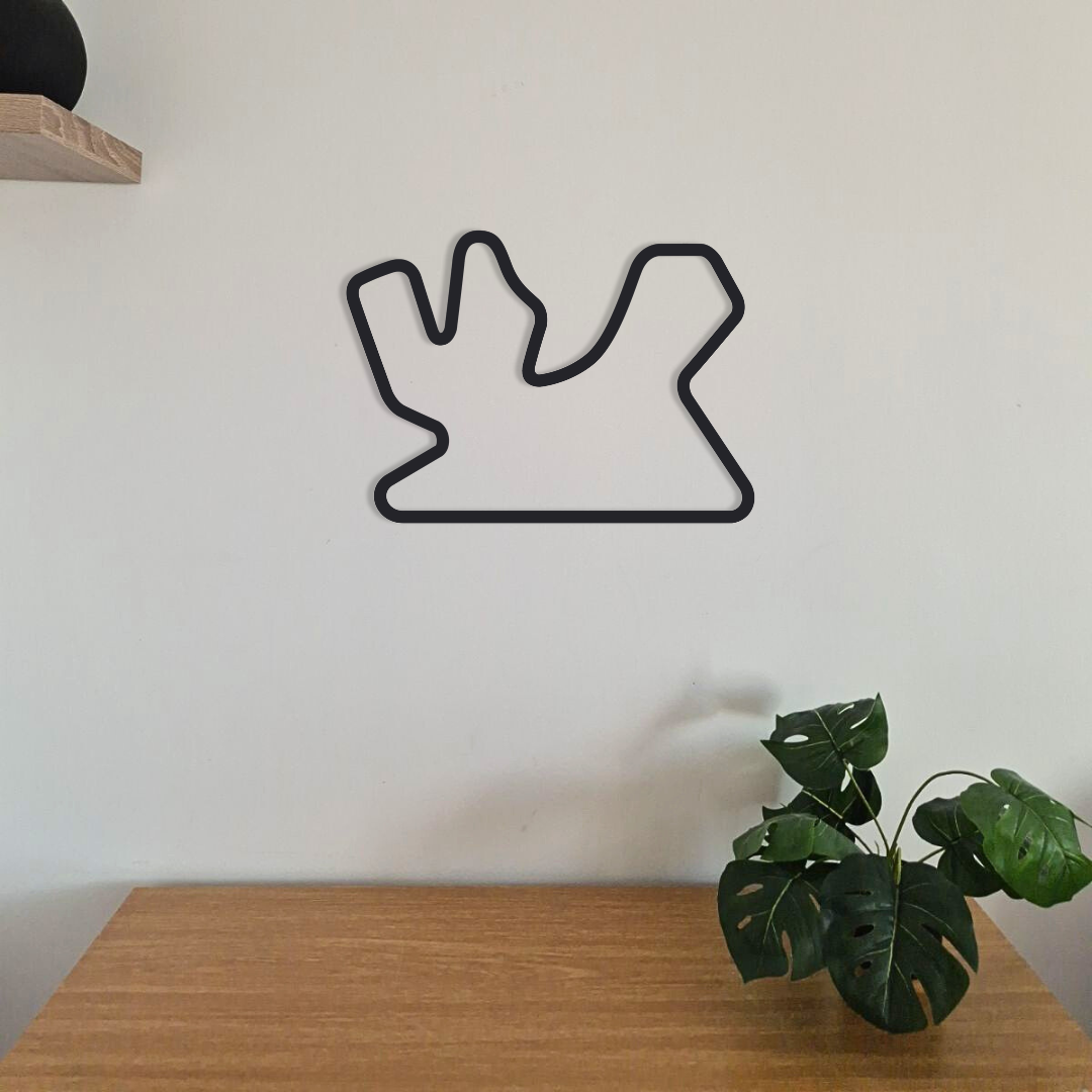 Décoration murale circuits MotoGP en acier – tracés célèbres – fabrication artisanale française – déco motard racing