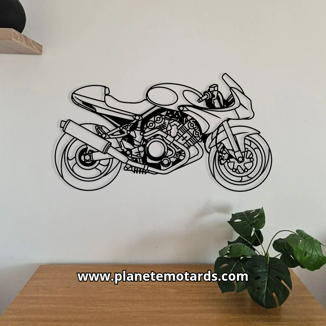 Création sur mesure en acier – décoration personnalisée moto, auto, logo – fabrication artisanale française