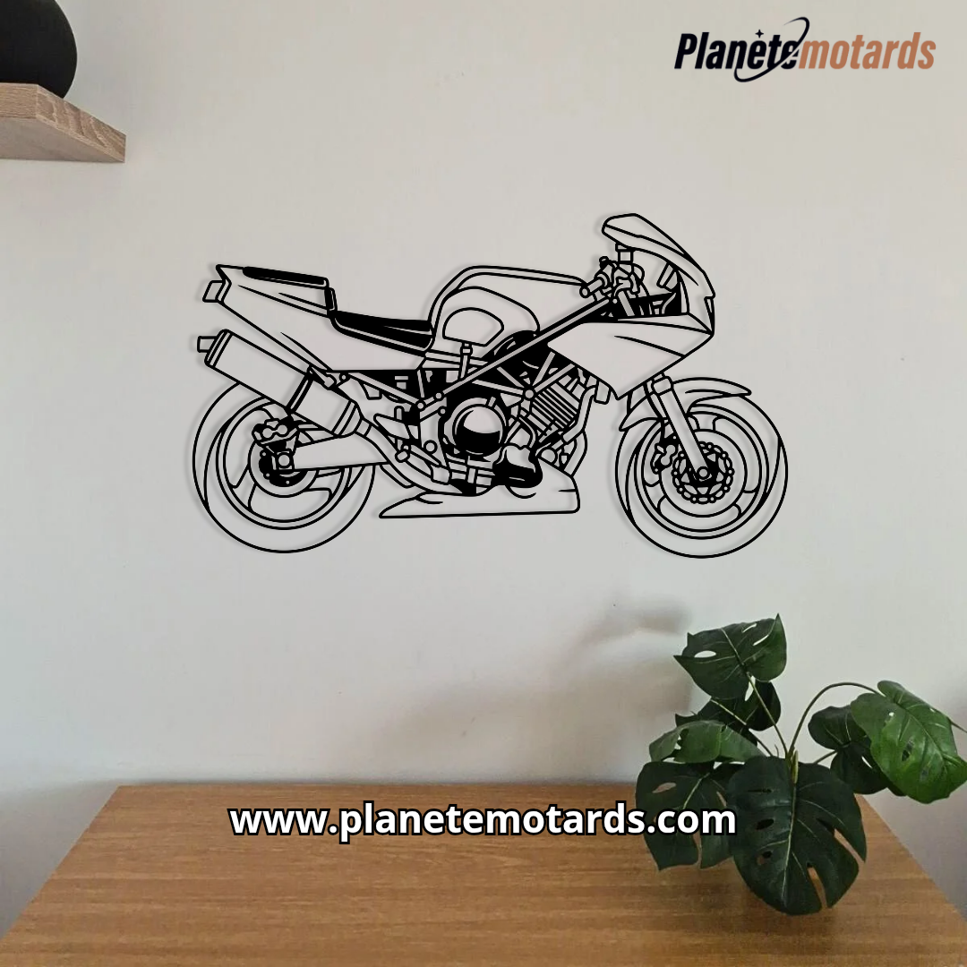 Création sur mesure en acier – décoration personnalisée moto, auto, logo – fabrication artisanale française
