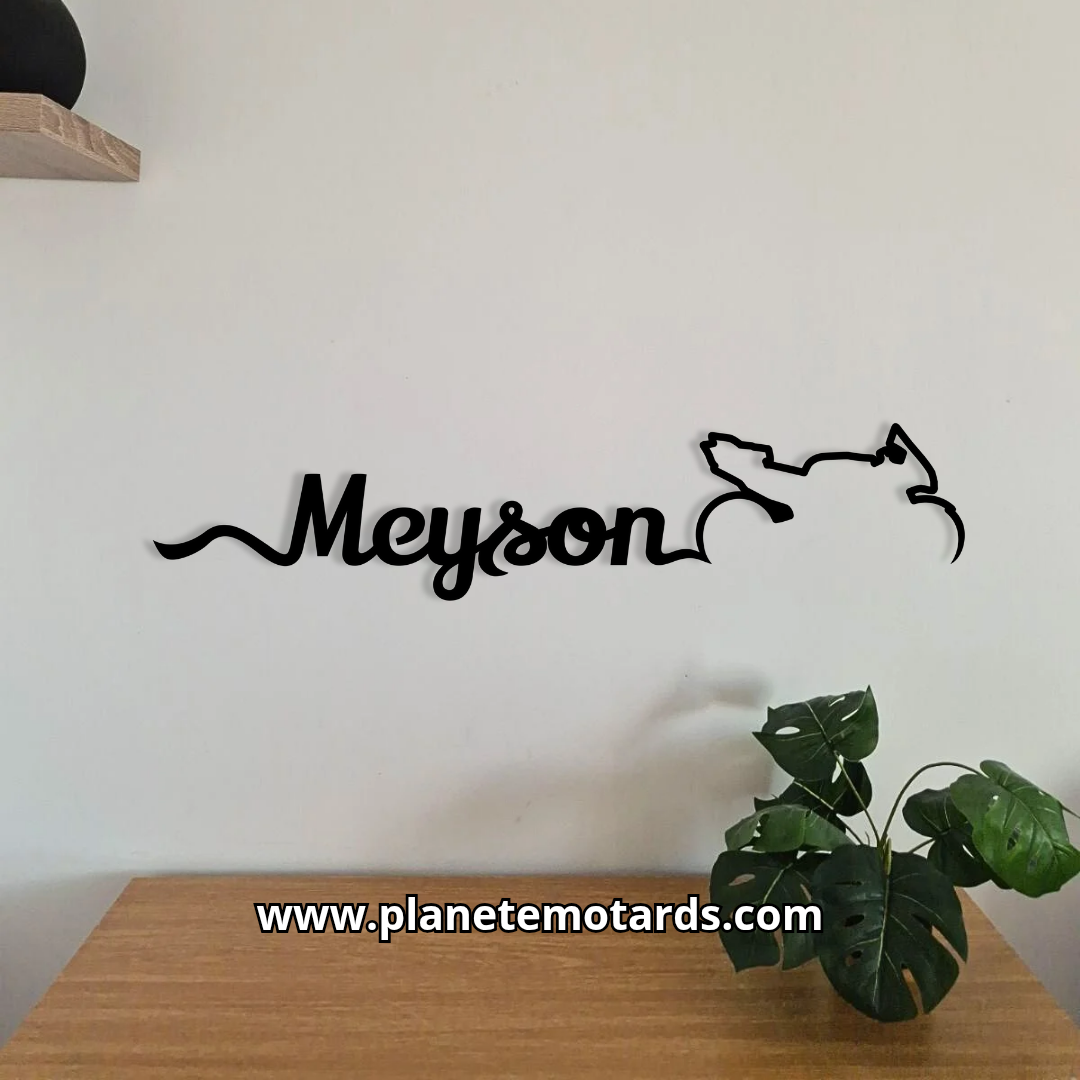 Déco moto personnalisée avec prénom – Ligne métal 60 cm