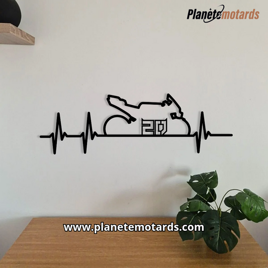 Décoration murale Ligne Battement Pilote – Motard métal découpé au laser – Fabrication française artisanale